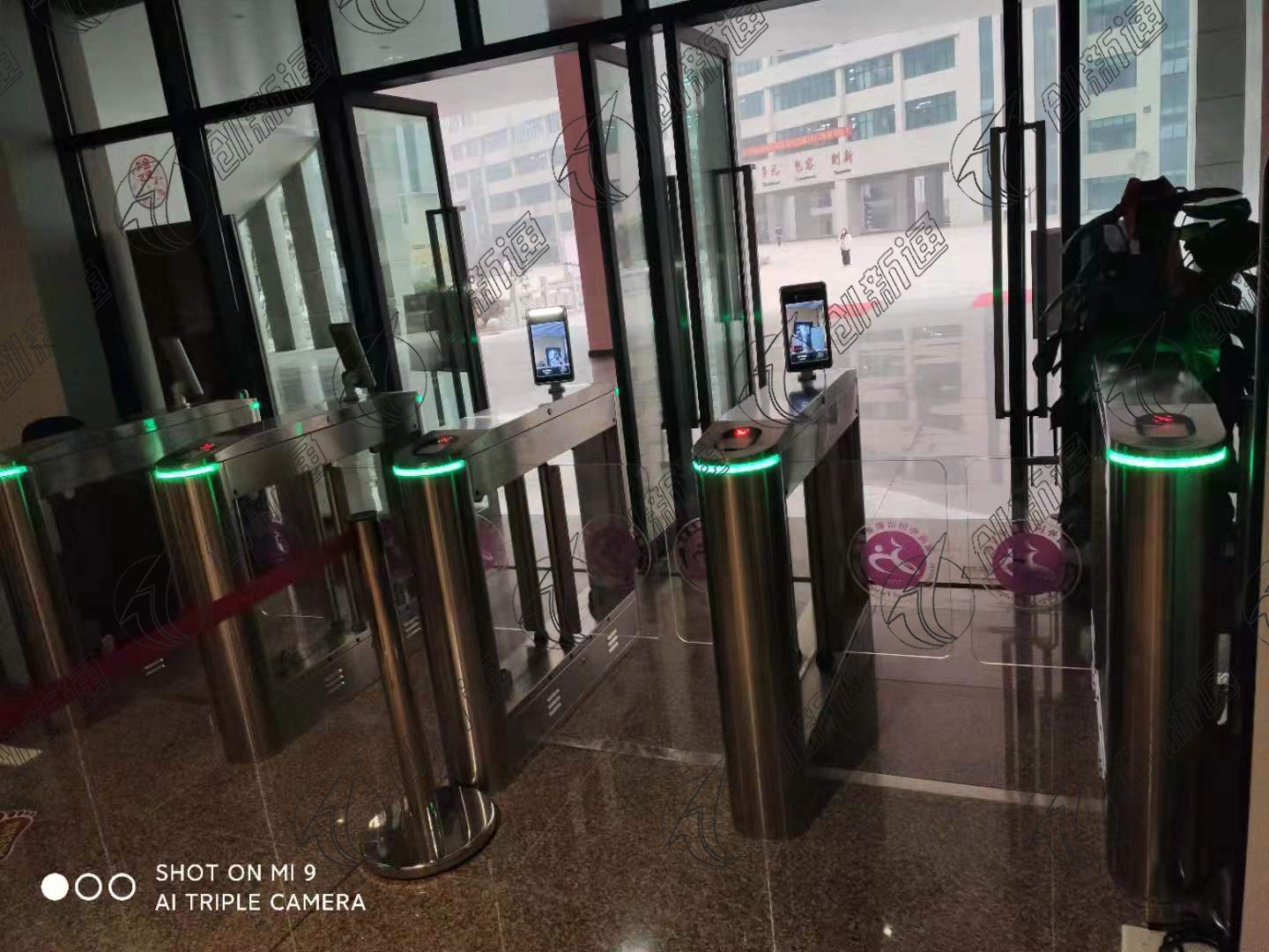 擺閘,三輥閘,速通閘,旋轉閘,平移閘,一字閘,人臉識別，
