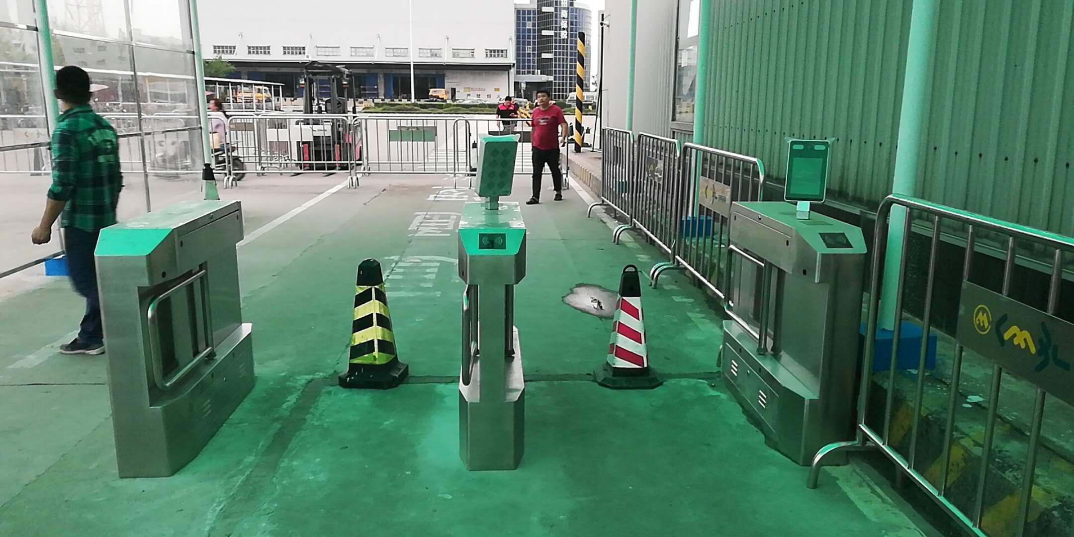擺閘,三輥閘,速通閘,旋轉閘,平移閘,一字閘,人臉識別，
